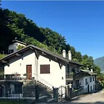 Bon Dog Friendly Apartment Tirano